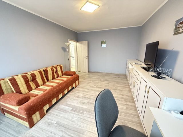 Kiadó panellakás, albérlet, Pakson 150 E Ft / hó, 2 szobás