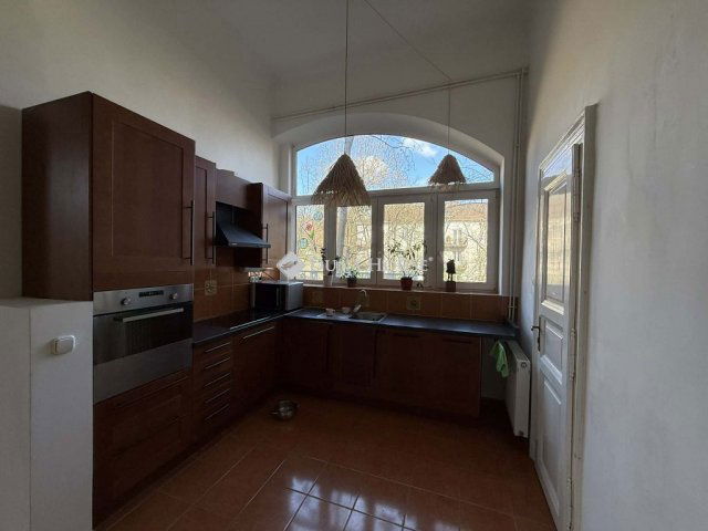 Kiadó téglalakás, albérlet, XI. kerületben, Mányoki úton