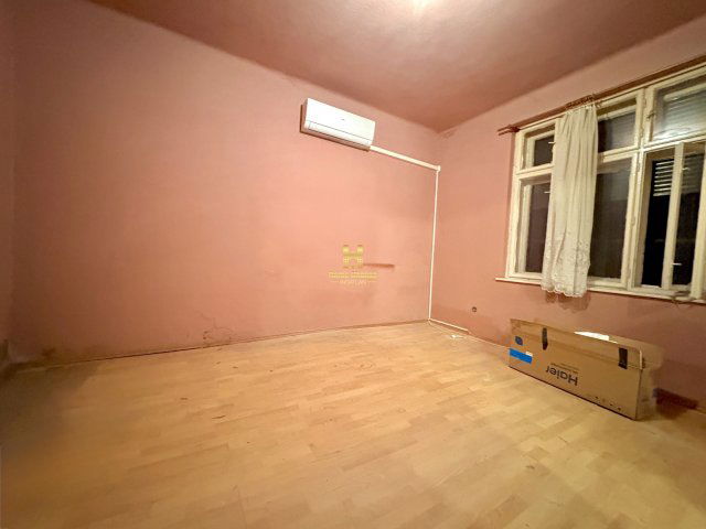 Eladó téglalakás, Budapesten, XVIII. kerületben, Ferenc utcában