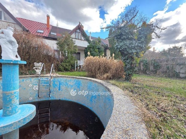 Eladó sorház, Szigetszentmiklóson 129 M Ft, 6 szobás