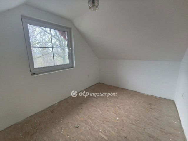 Eladó nyaraló, Baracskán 29.9 M Ft, 1+3 szobás