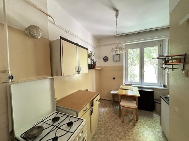 Eladó téglalakás, Budapesten, III. kerületben 46.9 M Ft