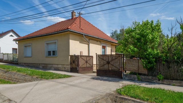 Eladó családi ház, Biatorbágyon 115 M Ft, 3 szobás
