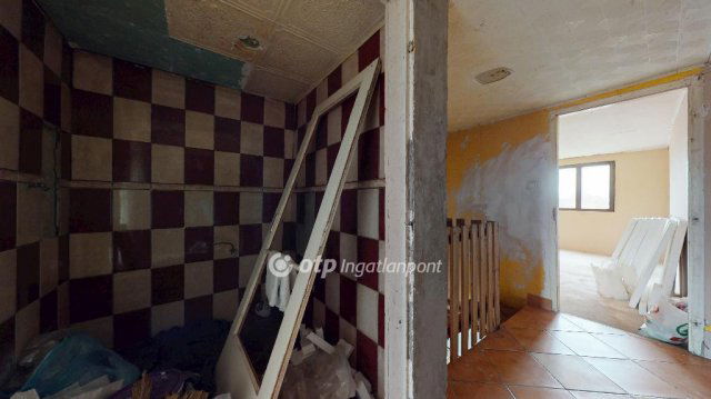 Eladó családi ház, Encsen 6.6 M Ft, 2+2 szobás