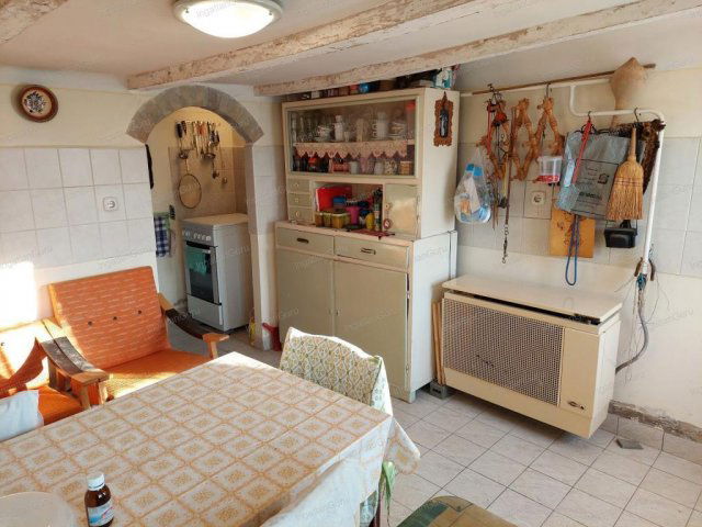 Eladó családi ház, Nagykőrösön 24 M Ft, 2 szobás