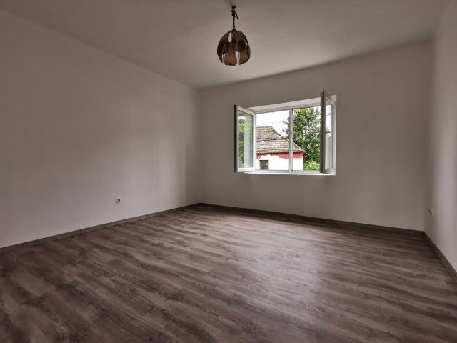 Eladó családi ház, Vindornyalakon 18.8 M Ft, 2 szobás