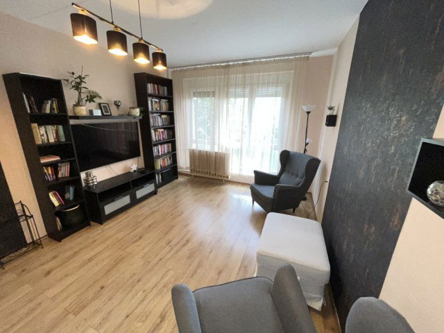 Eladó téglalakás, Kaposváron, Béke utcában 31.9 M Ft