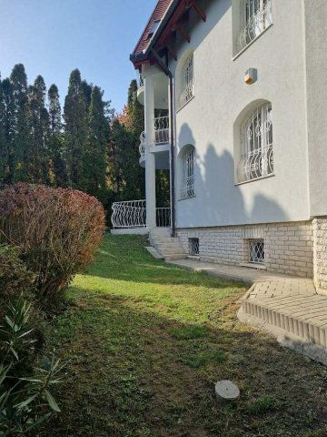 Eladó téglalakás, Budapesten, XII. kerületben 220 M Ft, 4 szobás