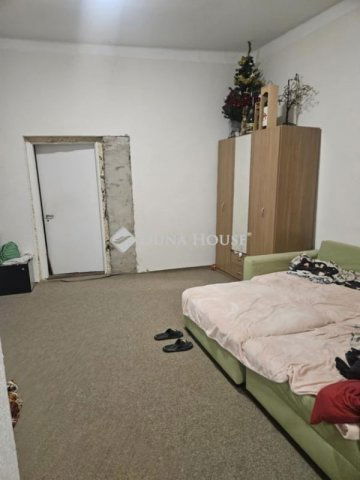 Eladó családi ház, Kiskunfélegyházán 22.141 M Ft, 2 szobás