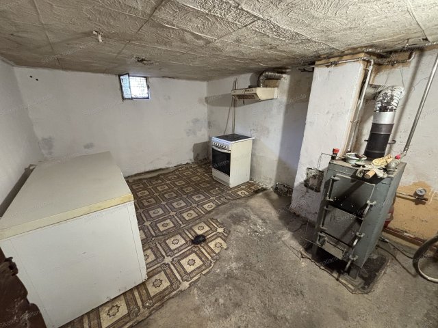 Eladó nyaraló, Kecskéden 6.5 M Ft, 1 szobás