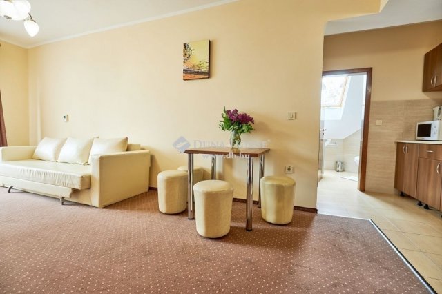 Eladó hotel, Hajdúszoboszlón 596.75 M Ft, 2 szobás