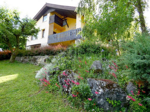 Eladó családi ház, Süttőn 89.9 M Ft, 4 szobás