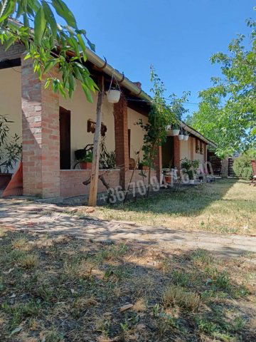 Eladó családi ház, Gyomaendrődön 18 M Ft, 2 szobás