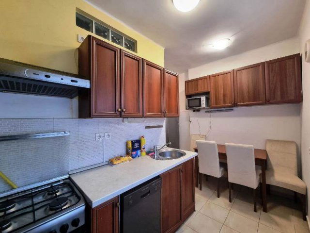 Kiadó téglalakás, albérlet, Pécsett, Kodály Zoltán utcában