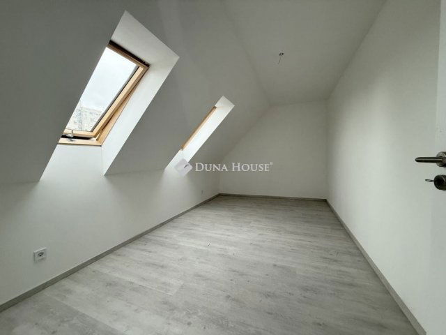 Eladó téglalakás, Budapesten, XIV. kerületben 99.9 M Ft