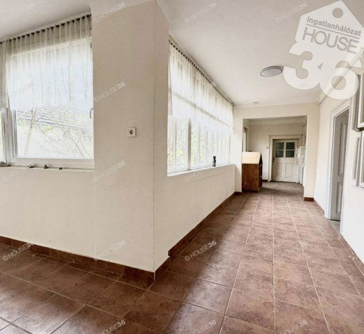 Eladó családi ház, Csongrádon 45 M Ft, 4 szobás