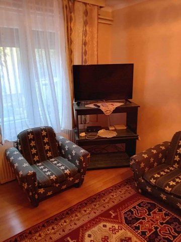 Kiadó családi ház, albérlet, Pécsett 120 E Ft / hó, 1 szobás