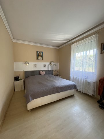 Eladó családi ház, Nagykovácsiban 185 M Ft, 5 szobás