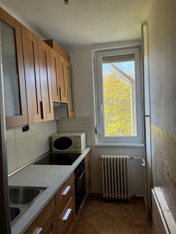 Kiadó téglalakás, albérlet, XVI. kerületben, Hunyadvár utcában