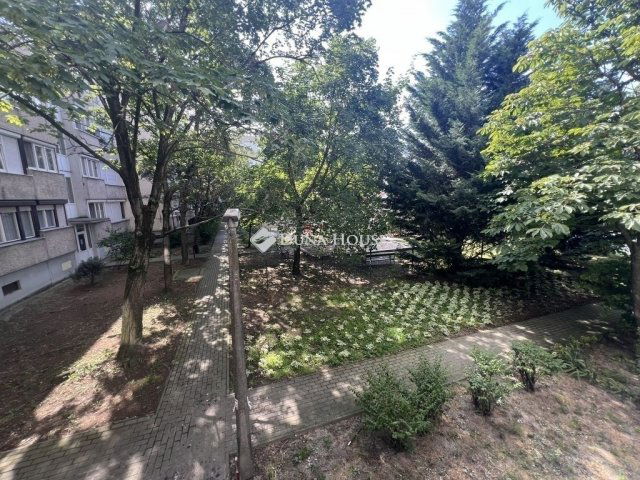 Eladó panellakás, Szigetszentmiklóson 48.3 M Ft, 2 szobás