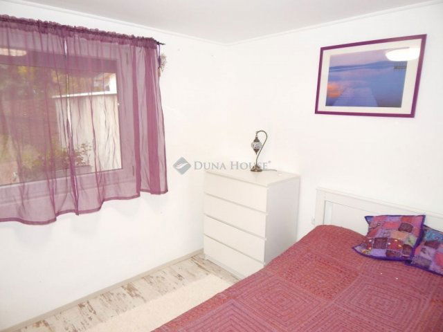 Eladó nyaraló, Siófokon 61.9 M Ft, 4 szobás