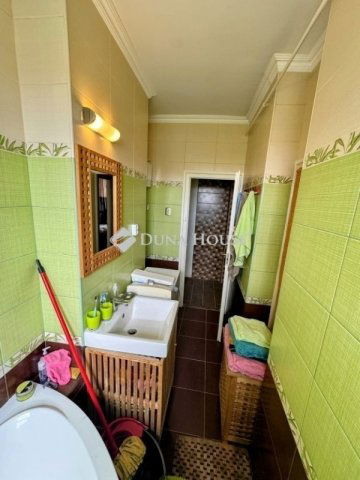 Eladó téglalakás, Budapesten, X. kerületben 65 M Ft, 2 szobás
