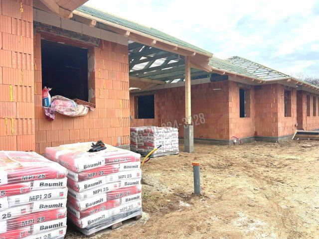 Eladó családi ház, Veresegyházon 114.9 M Ft, 5 szobás