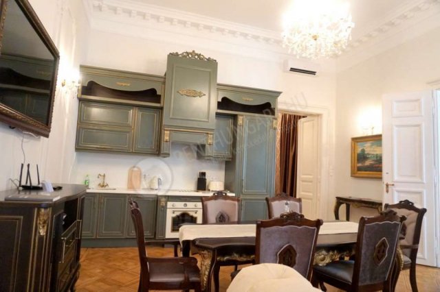 Kiadó téglalakás, albérlet, VI. kerületben, Mozsár utcában