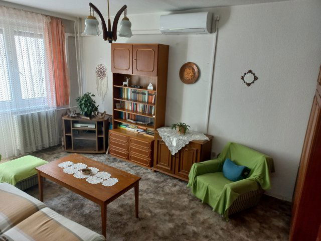 Kiadó panellakás, albérlet, Tatabányán 180 E Ft / hó