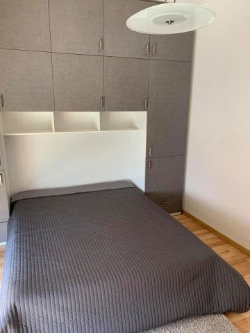 Kiadó téglalakás, albérlet, Pécsett, Barbakán téren, 3 szobás