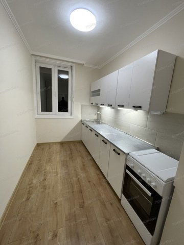 Eladó téglalakás, Kecskeméten 49.99 M Ft, 2+1 szobás