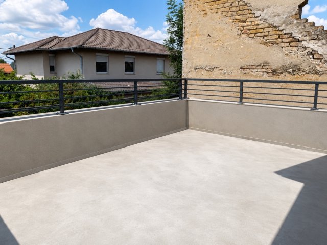 Eladó téglalakás, Budapesten, XX. kerületben 69.9 M Ft, 3 szobás