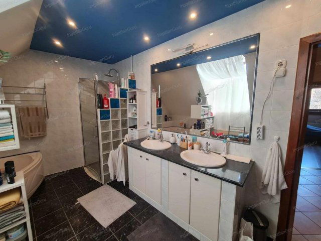 Eladó családi ház, Kecskeméten 85.9 M Ft, 3 szobás