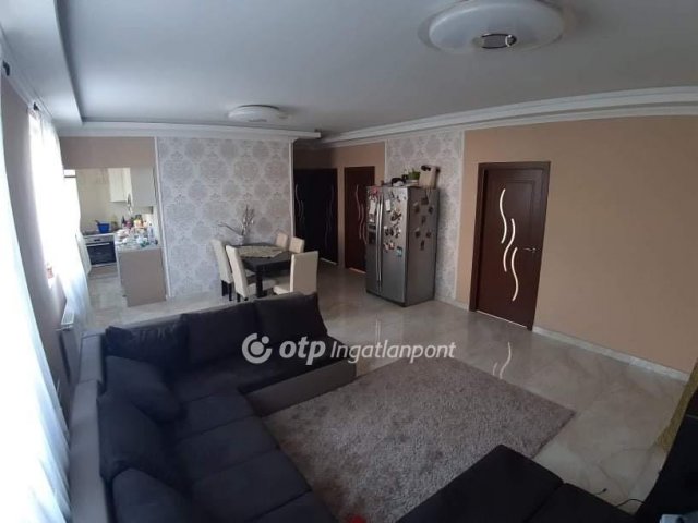 Eladó családi ház, Szigethalmon 89 M Ft, 6 szobás