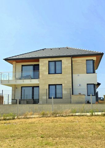 Eladó családi ház, Kerepesen 165 M Ft, 4 szobás