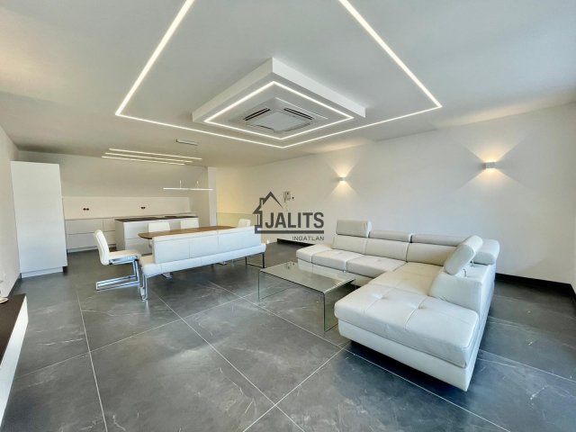 Kiadó téglalakás, albérlet, V. kerületben, Vigyázó Ferenc utcában