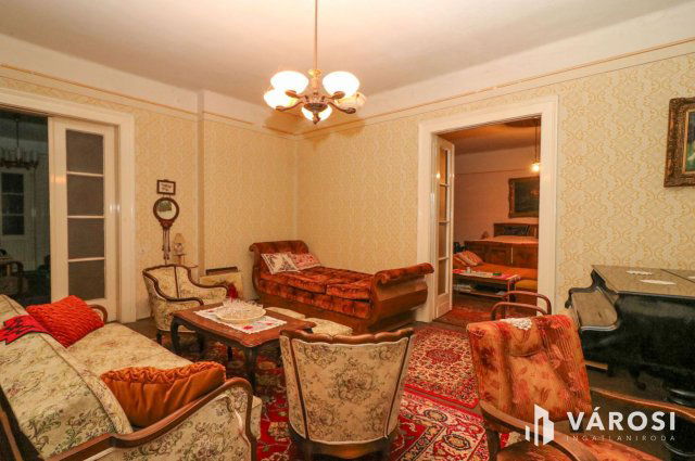 Eladó családi ház, Nyírvasvárin 29.9 M Ft, 7 szobás