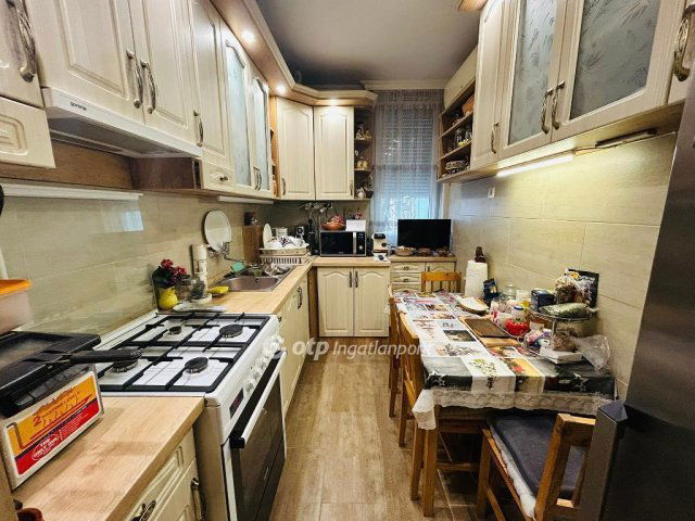 Eladó téglalakás, Nyíregyházán 38.9 M Ft, 2 szobás