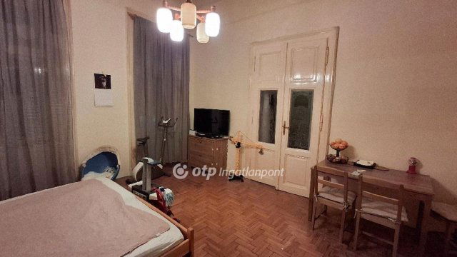 Eladó téglalakás, Budapesten, VII. kerületben 75 M Ft, 2 szobás