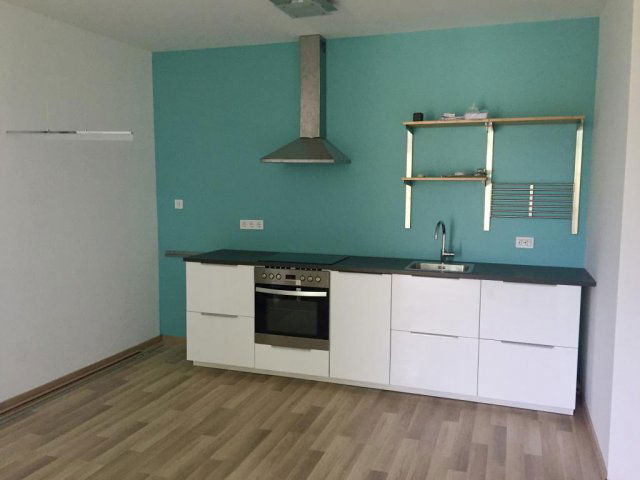 Kiadó téglalakás, albérlet, Tatán 200 E Ft / hó, 2 szobás