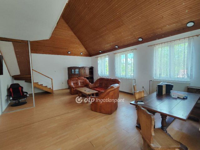 Eladó családi ház, Érden 124.9 M Ft, 6 szobás