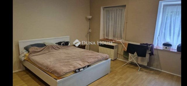 Eladó családi ház, Szegeden, Negyvennyolcas utcában 38.2 M Ft