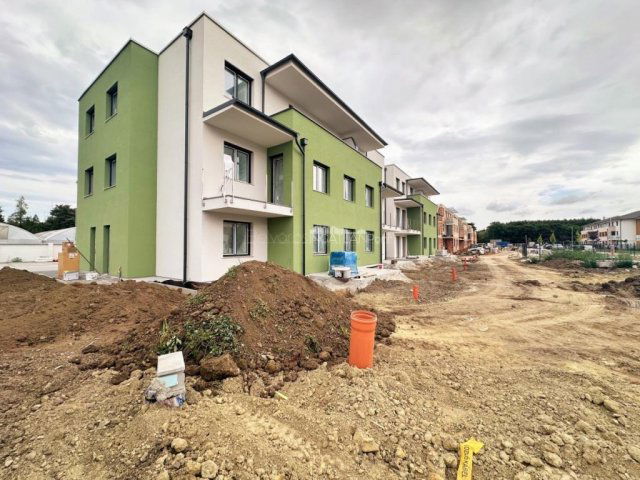 Eladó téglalakás, Szombathelyen 62.8 M Ft, 3 szobás