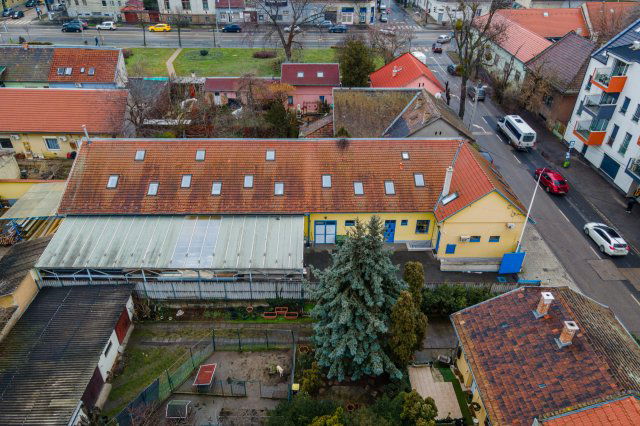 Eladó ipari ingatlan, Budapesten, XIX. kerületben 319.99 M Ft