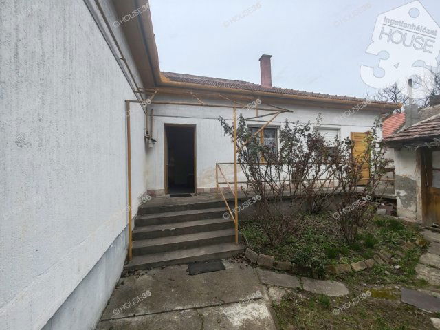 Eladó családi ház, Kecskeméten 39.9 M Ft, 3 szobás