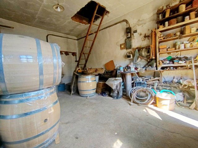 Eladó családi ház, Erdőbényén 22.99 M Ft, 2 szobás