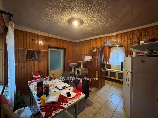 Eladó családi ház, Derecskén 25.5 M Ft, 2 szobás