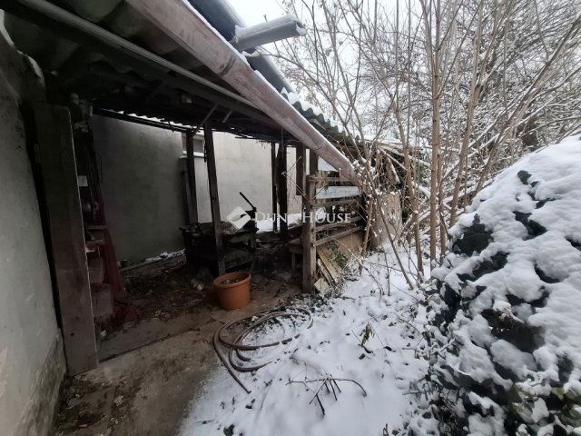 Eladó családi ház, Budapesten, XVIII. kerületben 68 M Ft