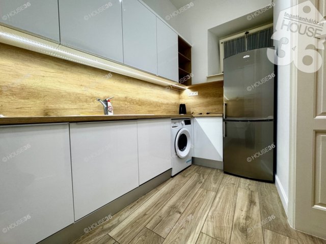 Kiadó téglalakás, albérlet, Kecskeméten 400 E Ft / hó