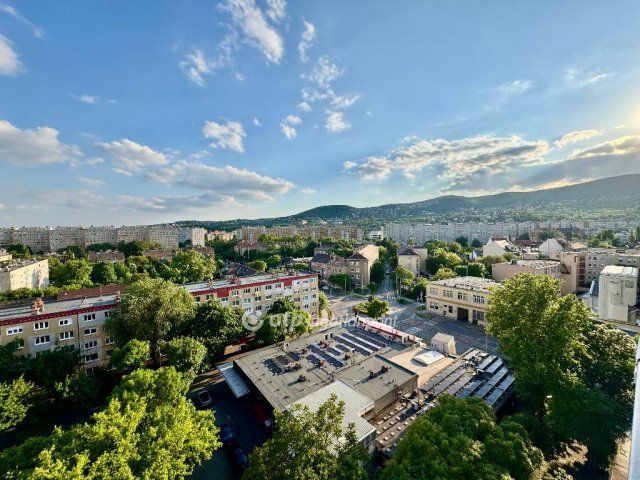 Eladó panellakás, Budapesten, III. kerületben 56.9 M Ft